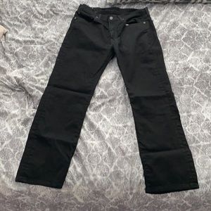 Brand new Black Levi’s 33W-30L straight jeans